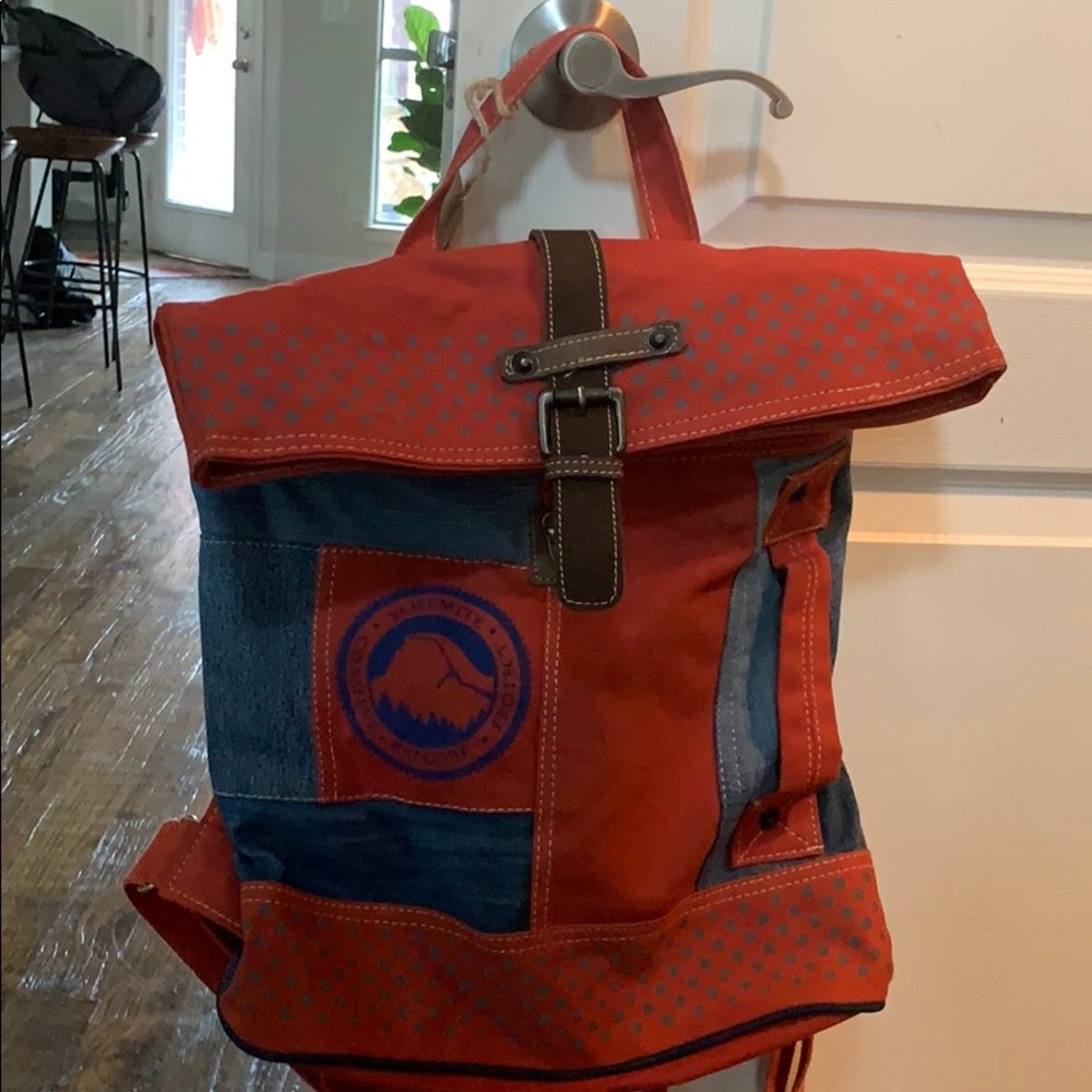 Yosemite 🎒 Backpack